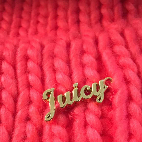 Juicy Couture Pom Pom Beanie - Picture 4 of 5